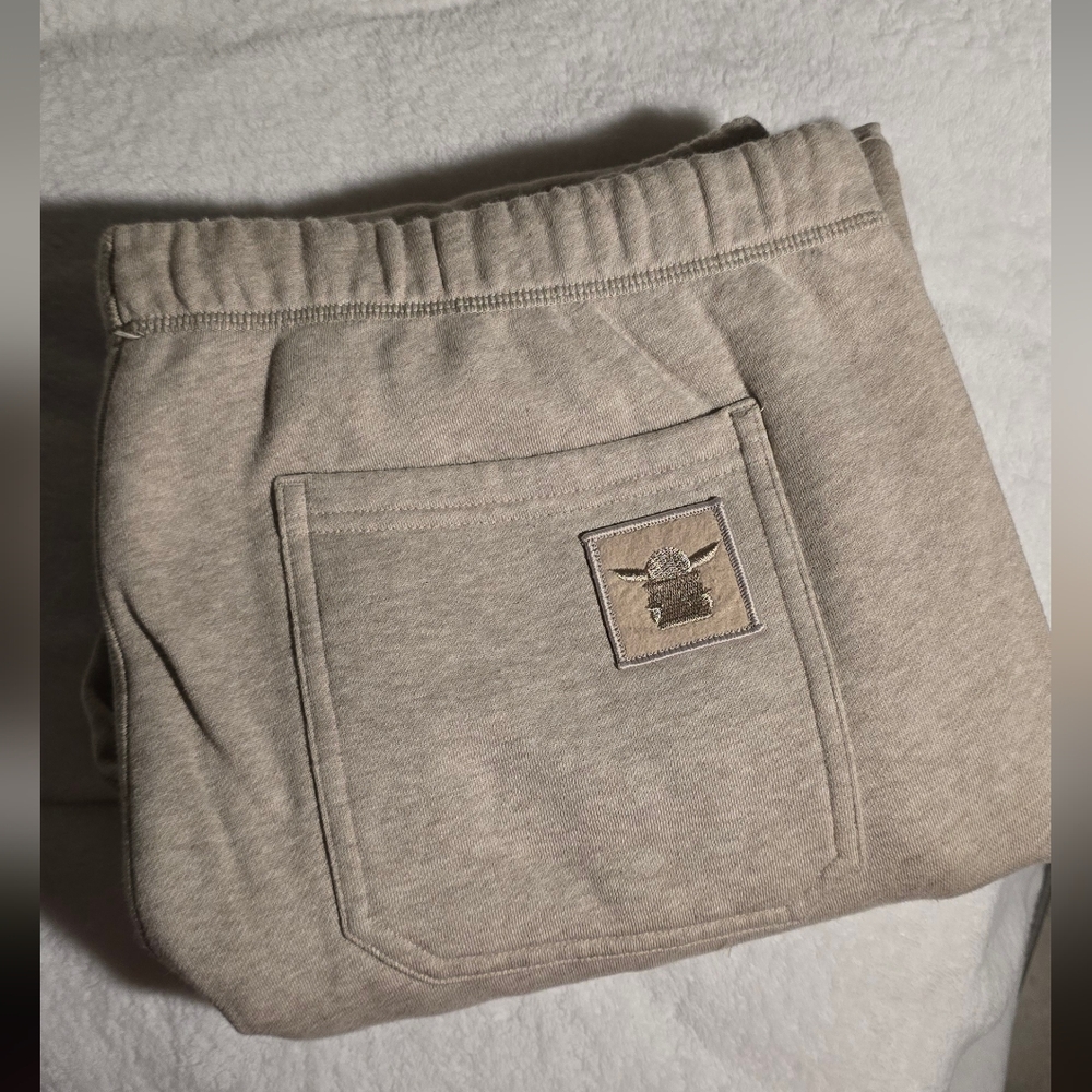 Figs Mandalorian Sweatpants 2023 Release XL - Picture 4 of 13